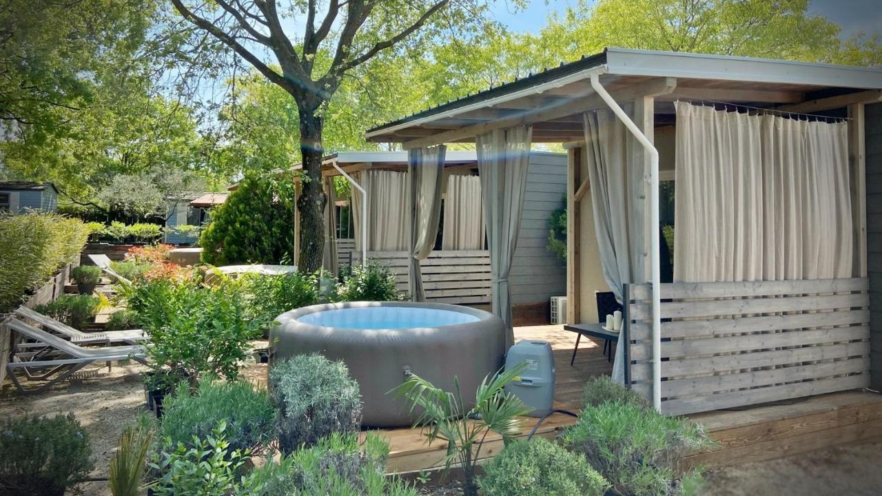 Boutique Mobile Homes Ulikarovinj (Adults Only) מראה חיצוני תמונה