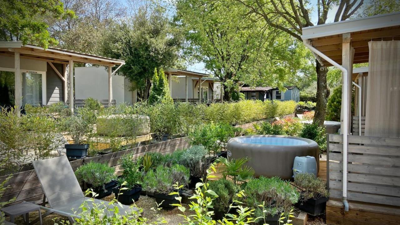 Boutique Mobile Homes Ulikarovinj (Adults Only) מראה חיצוני תמונה