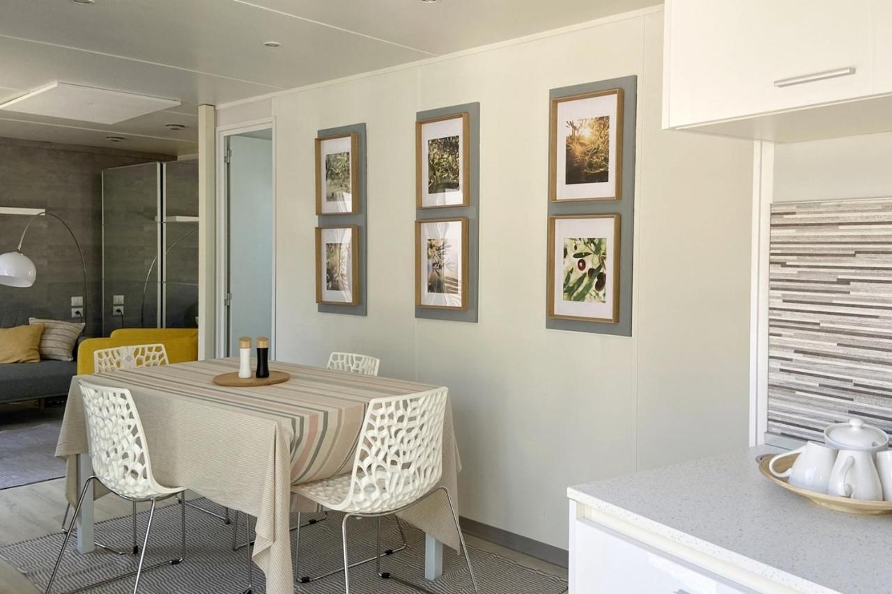 Boutique Mobile Homes Ulikarovinj (Adults Only) מראה חיצוני תמונה