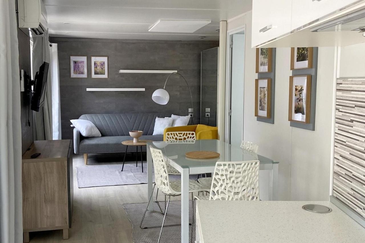 Boutique Mobile Homes Ulikarovinj (Adults Only) מראה חיצוני תמונה